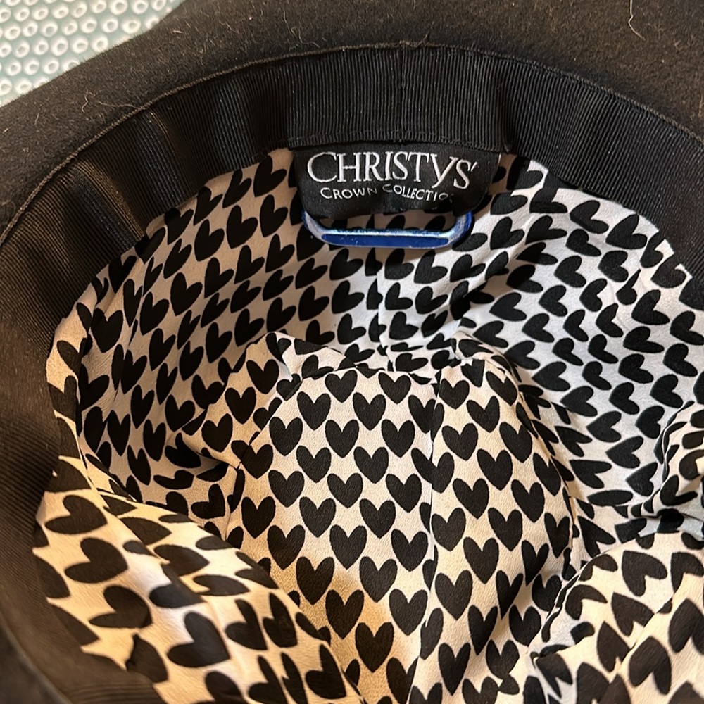 Classic Black Wide-Brim Wool Fedora Hat - Picture 3 of 4